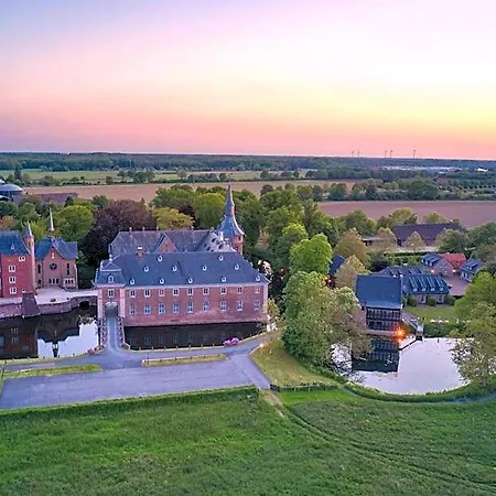 Hotel Schloss 3*