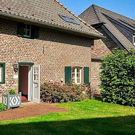 Schloss Hotel 3*