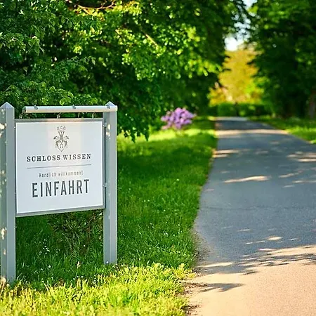 Schloss Hotel 3*