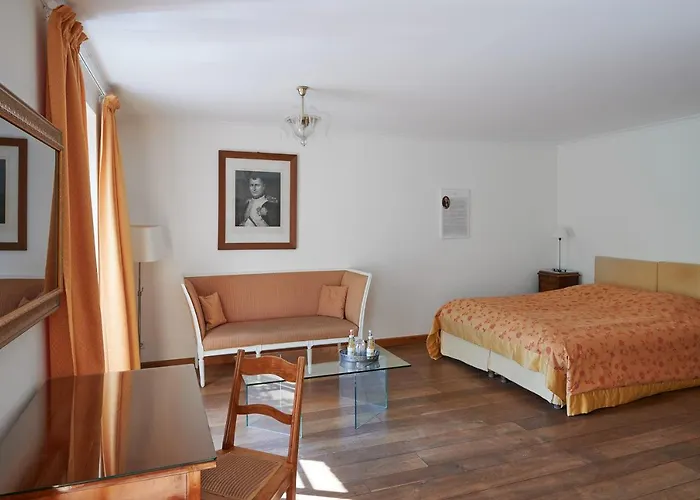 Schloss Hotel 3*